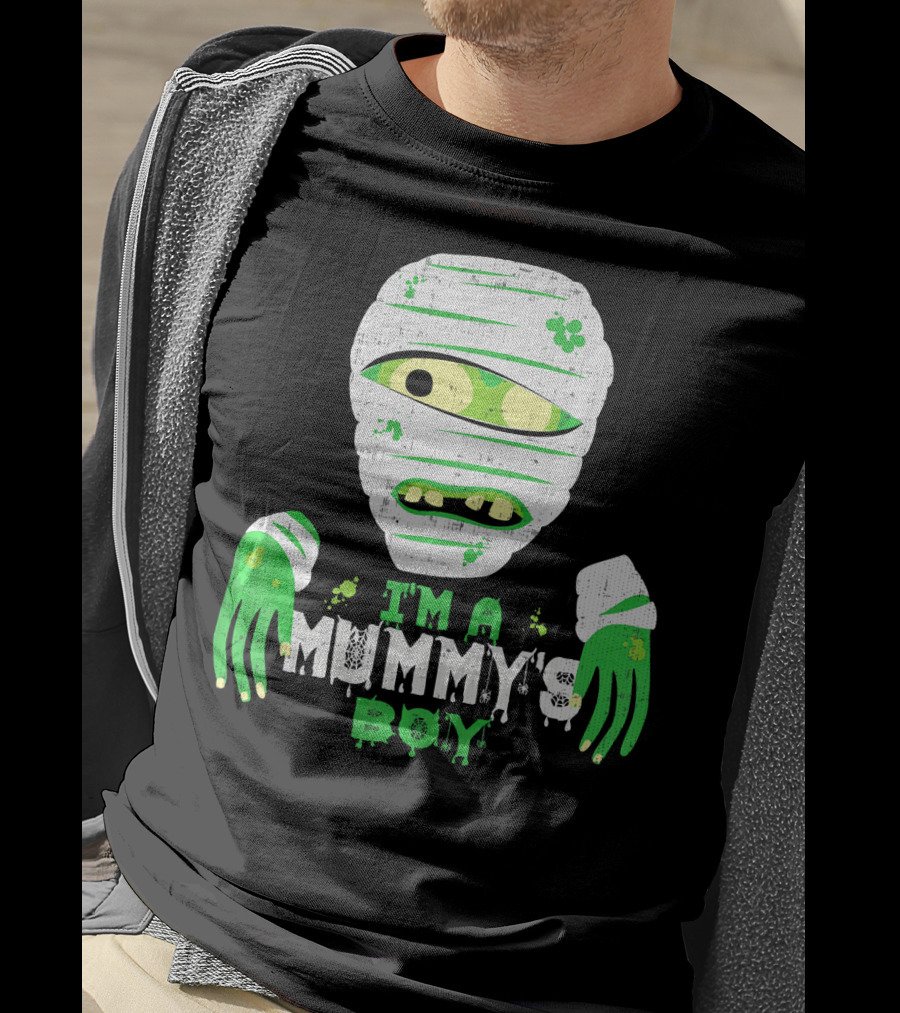 Creepy I'm A Mummy's Boy Green Cartoon Mummy Face And Hands T-Shirt