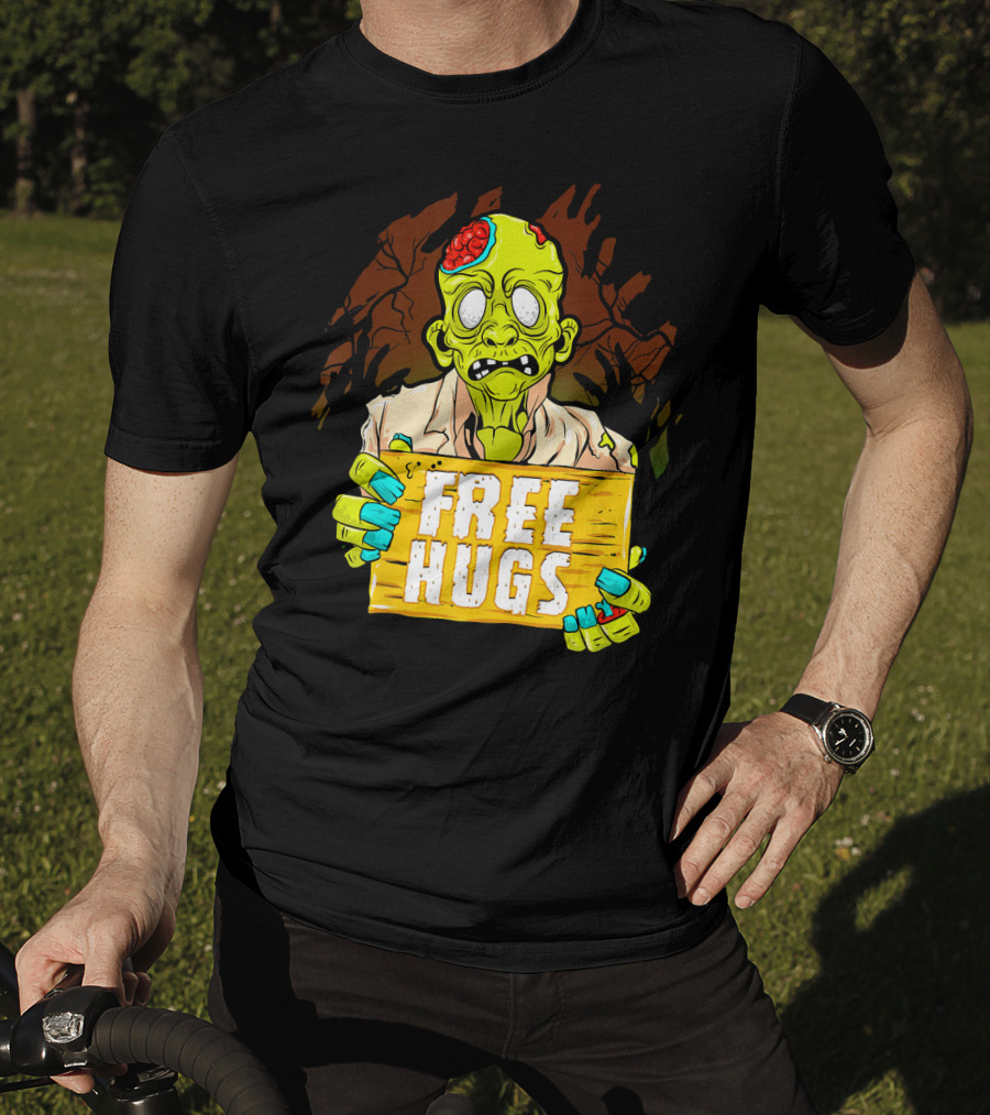 Free Hugs Creepy Zombie Funny Mens Halloween Horror T-Shirt
