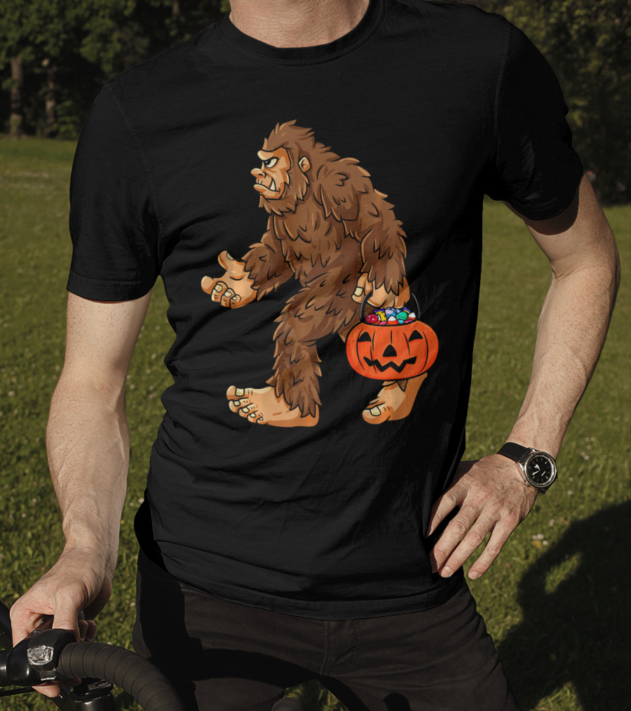 Bigfoot Carrying Jack O Lantern Halloween Candy T-Shirt