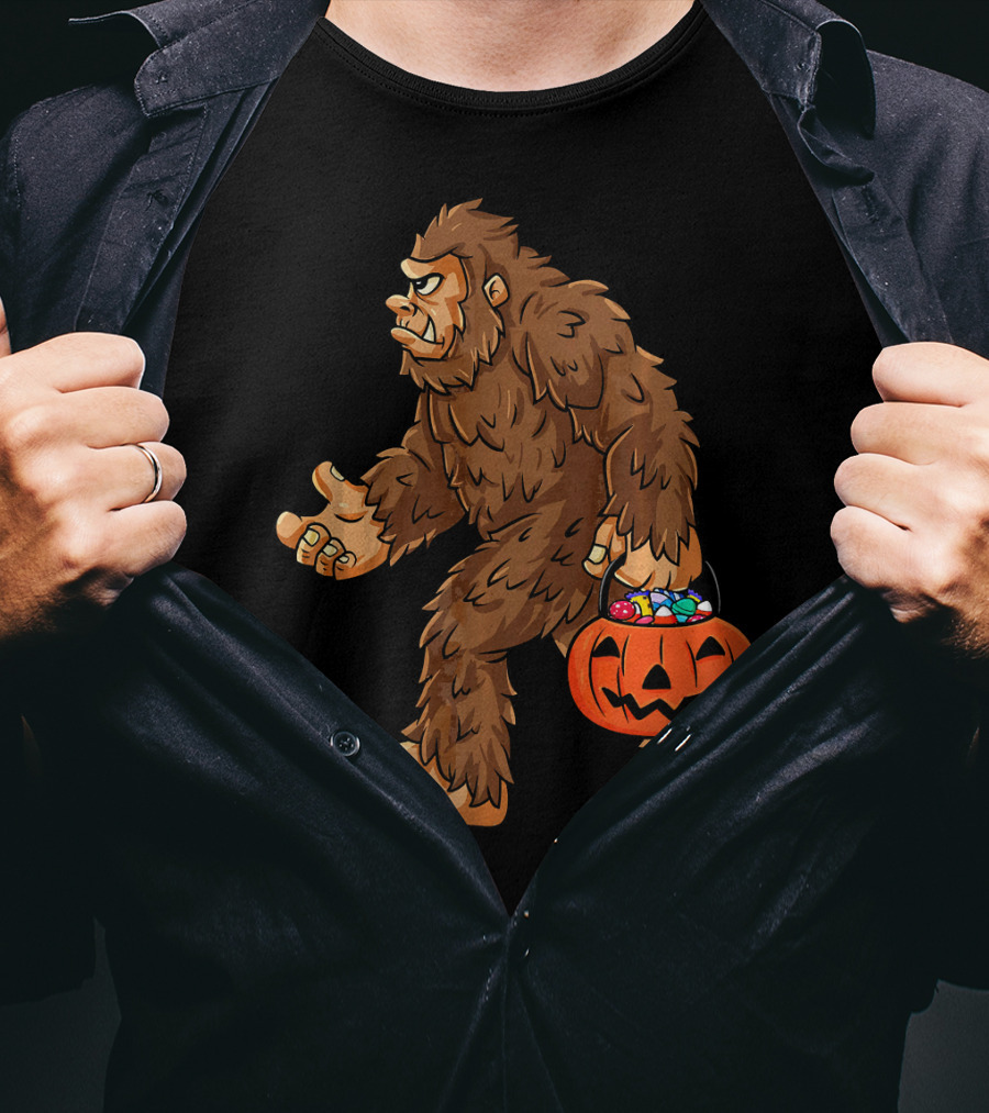 Bigfoot Carrying Jack O Lantern Halloween Candy T-Shirt