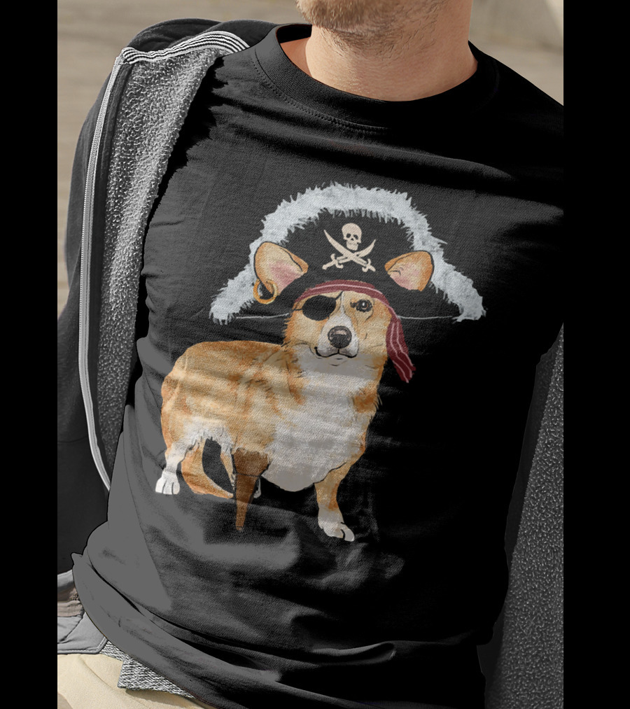 Funny Pirate Corgi Halloween Dog Lovers Skull Eyepatch Hat T-Shirt