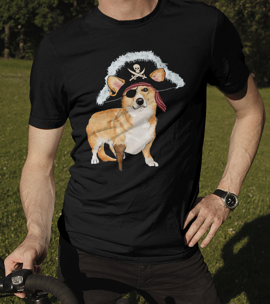 Funny Pirate Corgi Halloween Dog Lovers Skull Eyepatch Hat T-Shirt