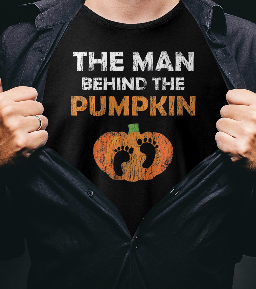 The Man Behind The Pumpkin Halloween Pregnancy Expect T-Shirt