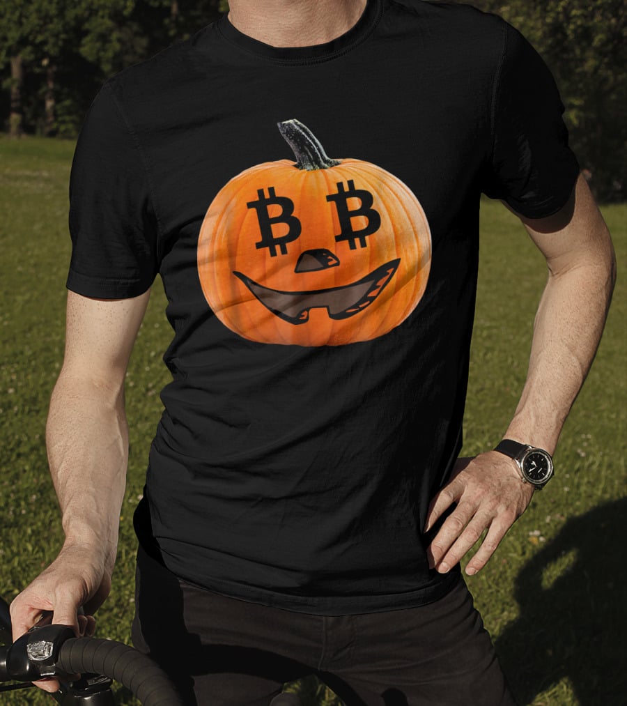 Bitcoin Pumpkin Halloween Costume Crypt T-Shirt
