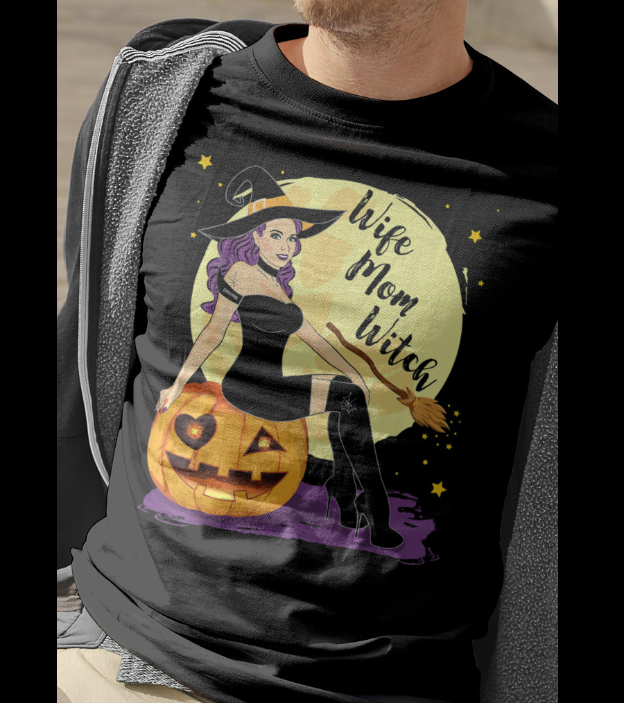 Wife Mom Witch Halloween Women Bro Pumpkin Moon Broomstick T-Shirt