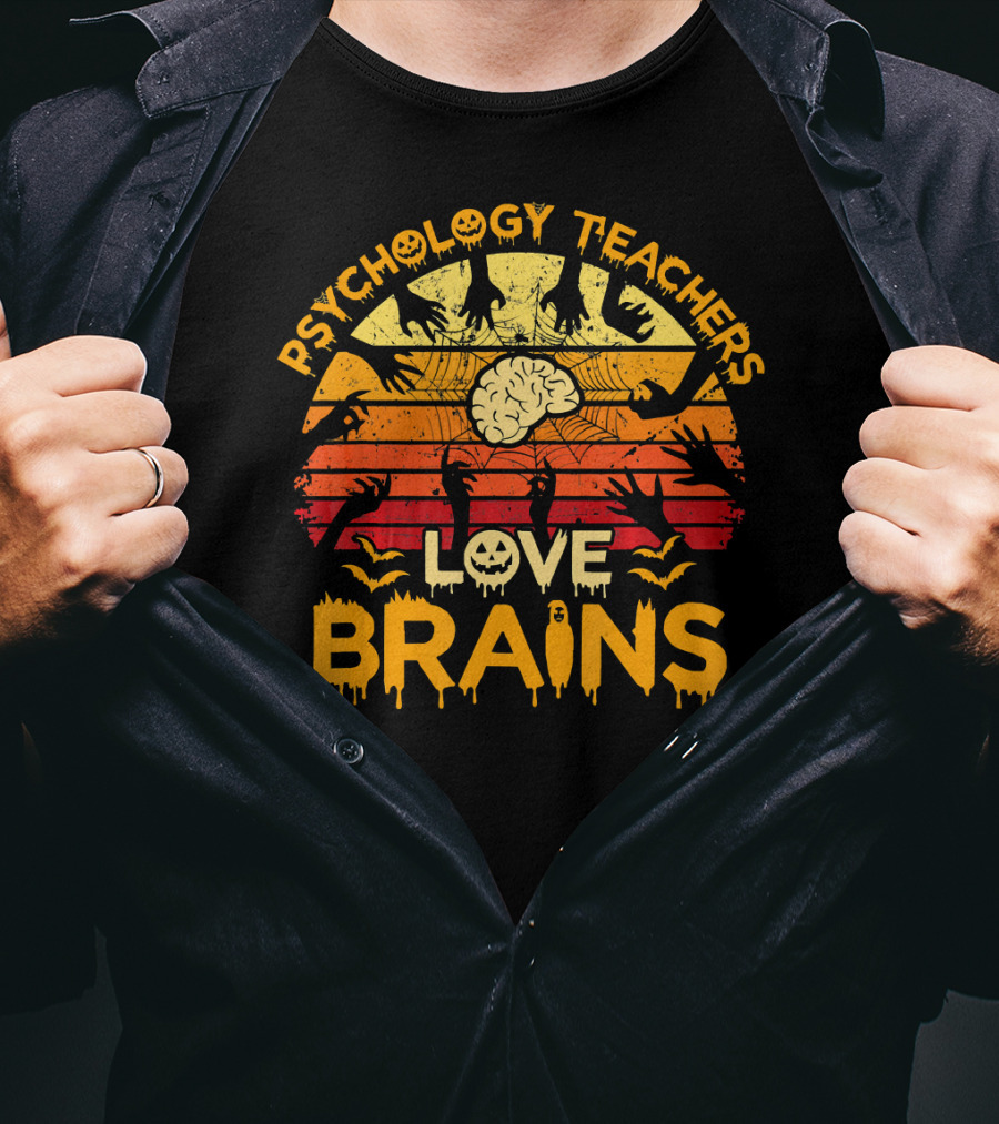 PSYCHOLOGY Teachers Love Brains Halloween Themed Retro T-Shirt