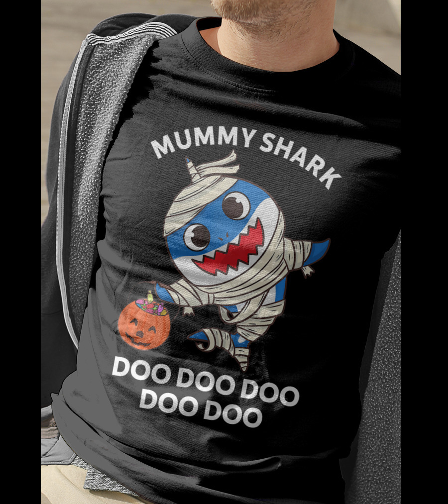 Mummy Shark Doo Doo Doo Doo Halloween Pumpkin T-Shirt