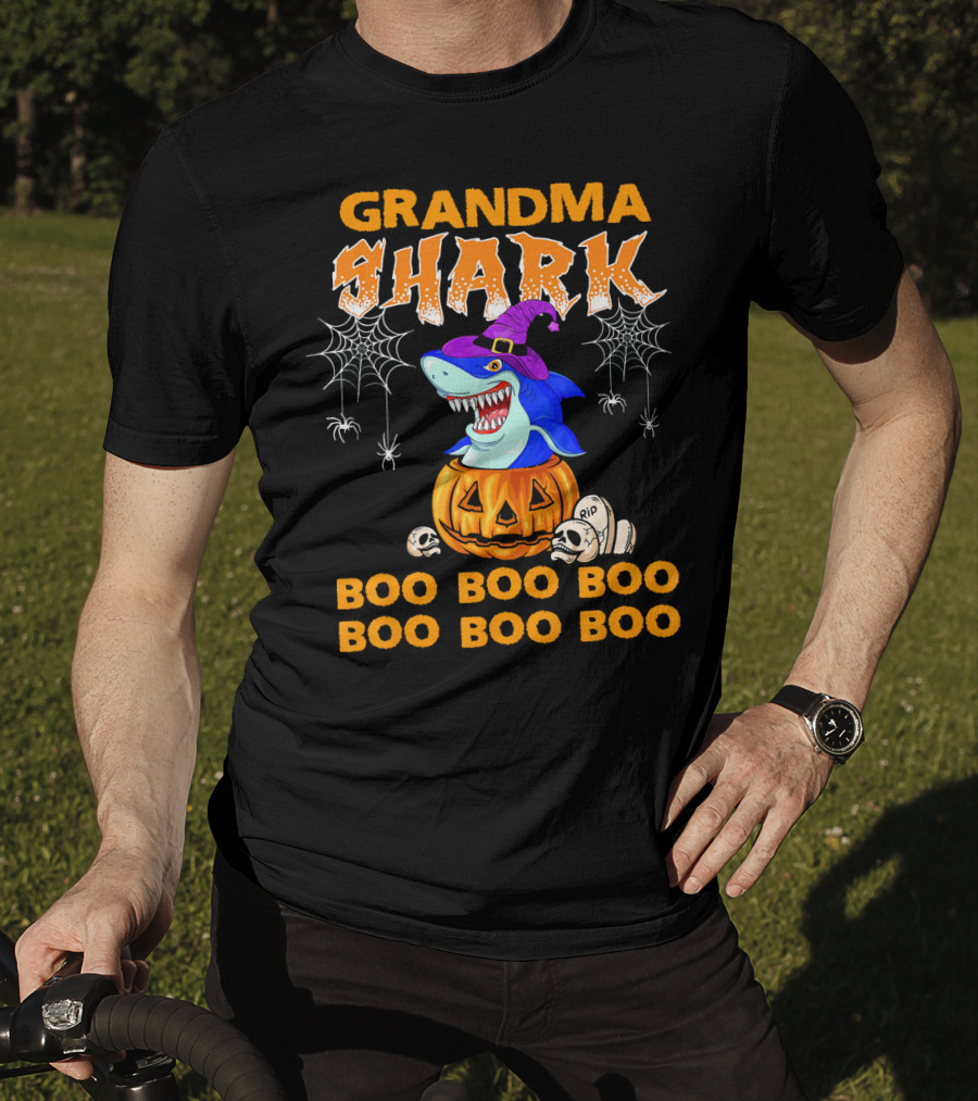 Grandma Shark Halloween Boo Boo Pumpkin Spider Webs T-Shirt