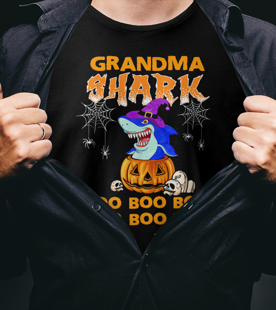 Grandma Shark Halloween Boo Boo Pumpkin Spider Webs T-Shirt
