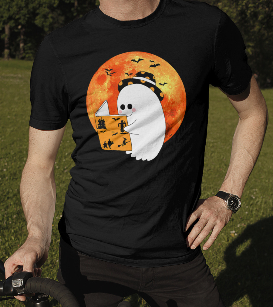 Halloween Ghost Reading Boo Books With Orange Moon And Bats T-Shirt