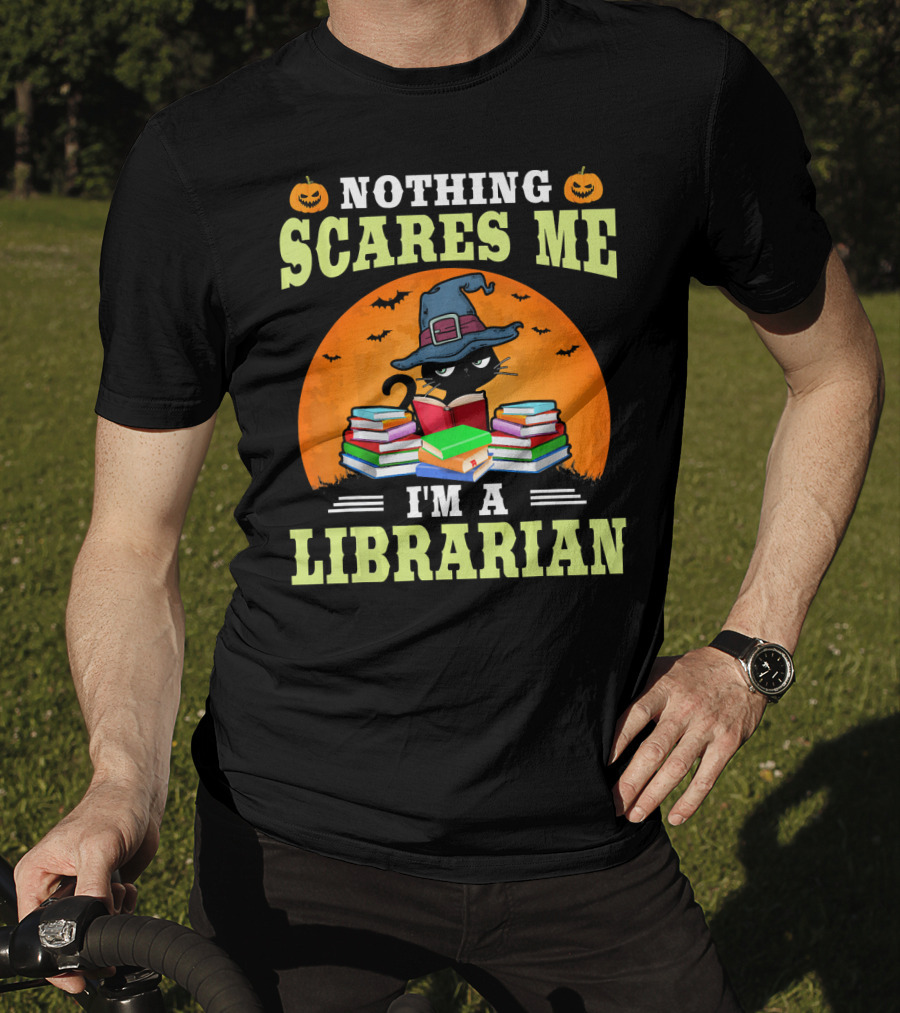 Nothing Scares Me I'm A Librarian Halloween Cat With Books And Witch Hat T-Shirt