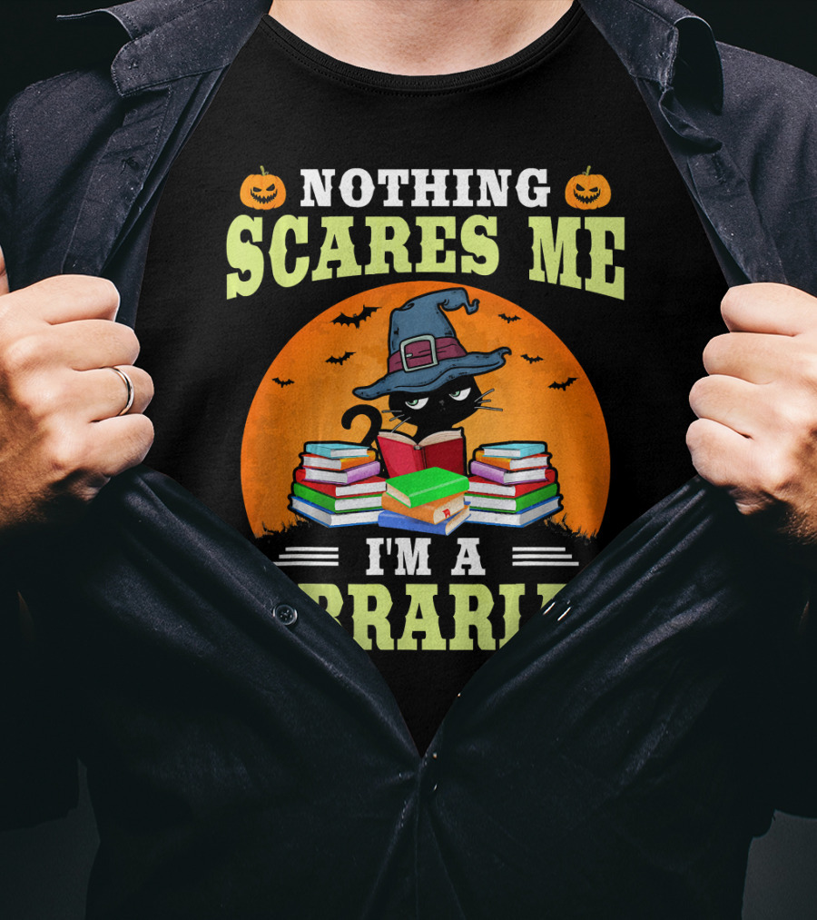 Nothing Scares Me I'm A Librarian Halloween Cat With Books And Witch Hat T-Shirt