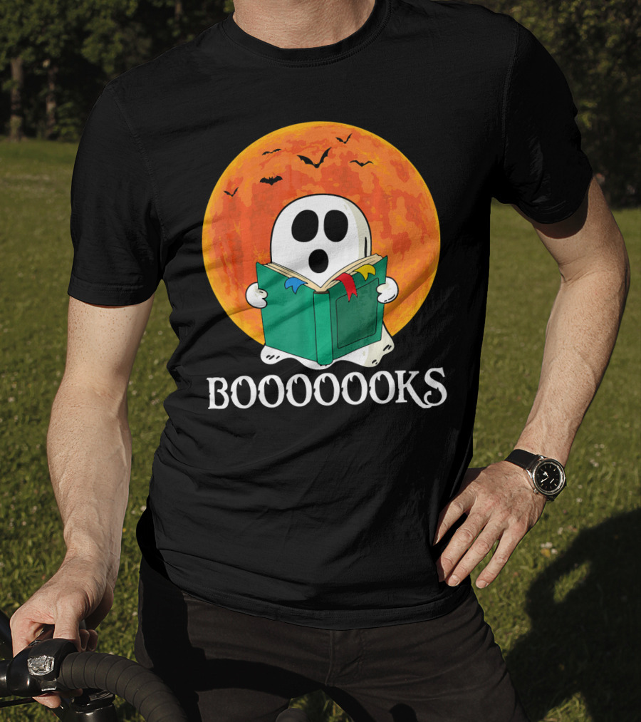 Funny Halloween Booooks Cute Ghost Reading With Full Moon And Bats T-Shirt