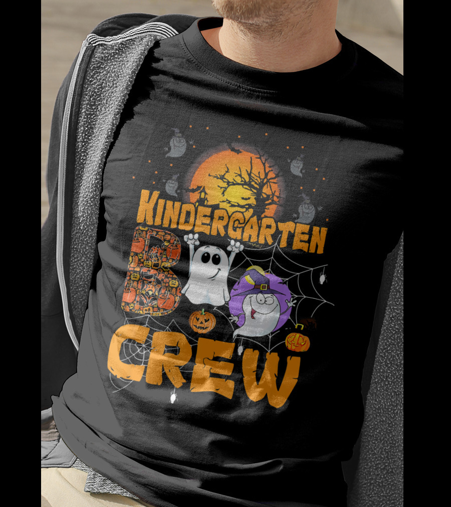 Kindergarten Boo Crew Halloween Teacher Ghosts Pumpkin Moon T-Shirt