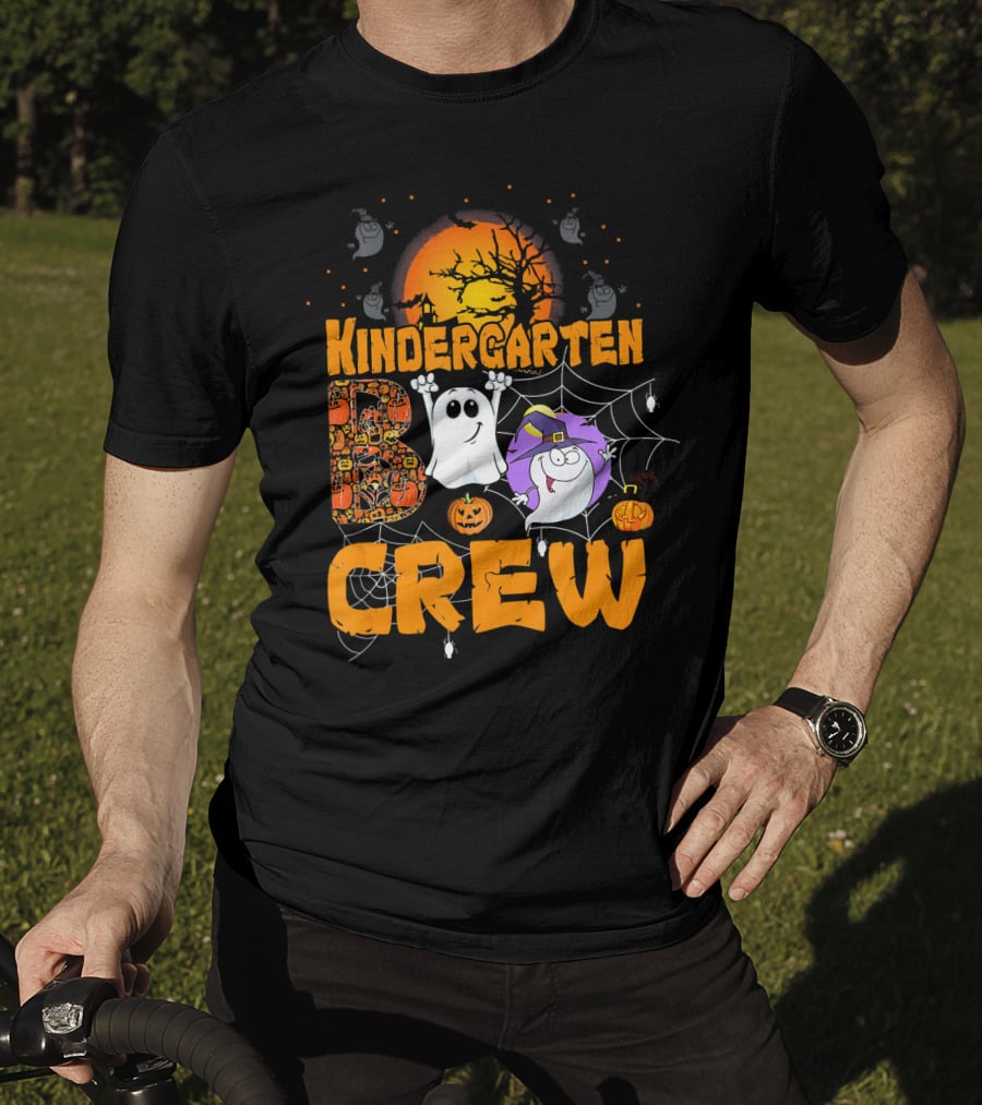 Kindergarten Boo Crew Halloween Teacher Ghosts Pumpkin Moon T-Shirt