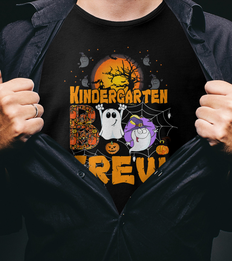 Kindergarten Boo Crew Halloween Teacher Ghosts Pumpkin Moon T-Shirt