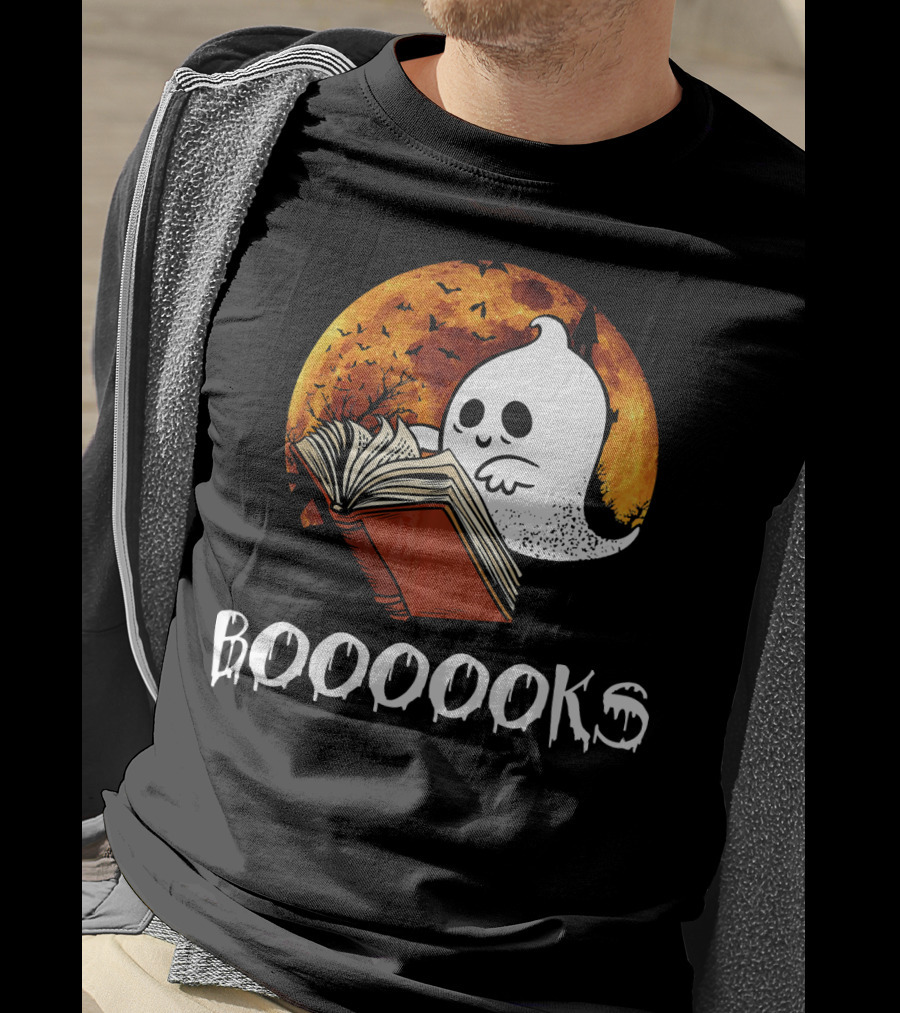 Booooooks Boo Reading Books Hall Ghost With Open Book And Moon Bats T-Shirt