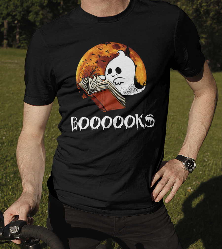 Booooooks Boo Reading Books Hall Ghost With Open Book And Moon Bats T-Shirt