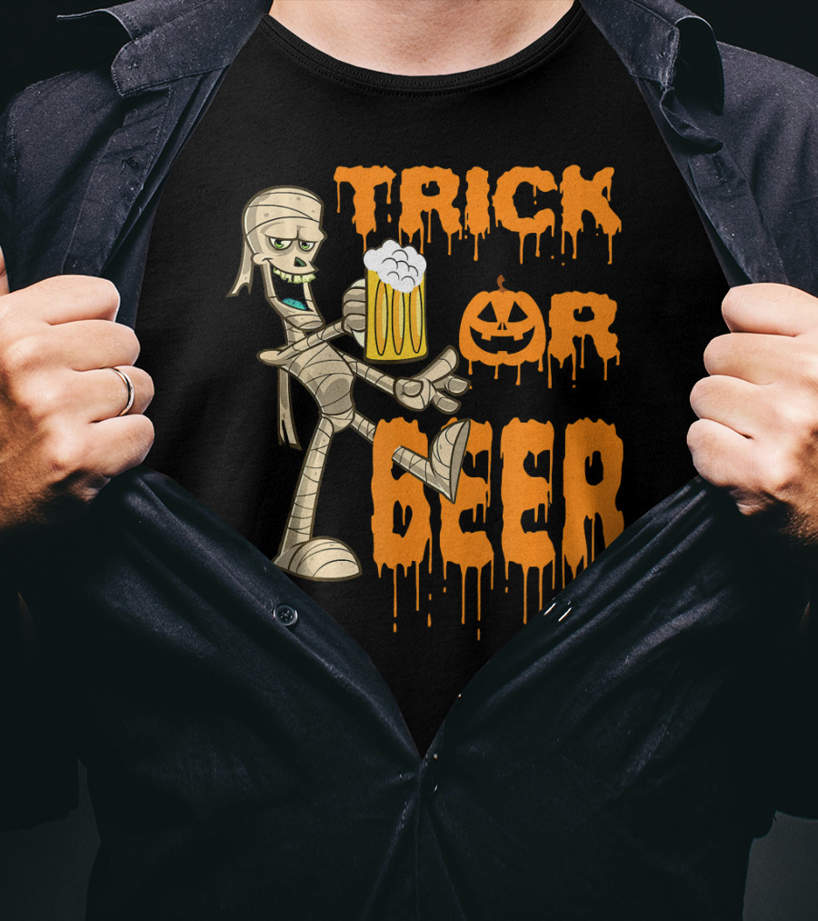 Trick Or Beer Mummy With Pumpkin And Mug T-Shirt