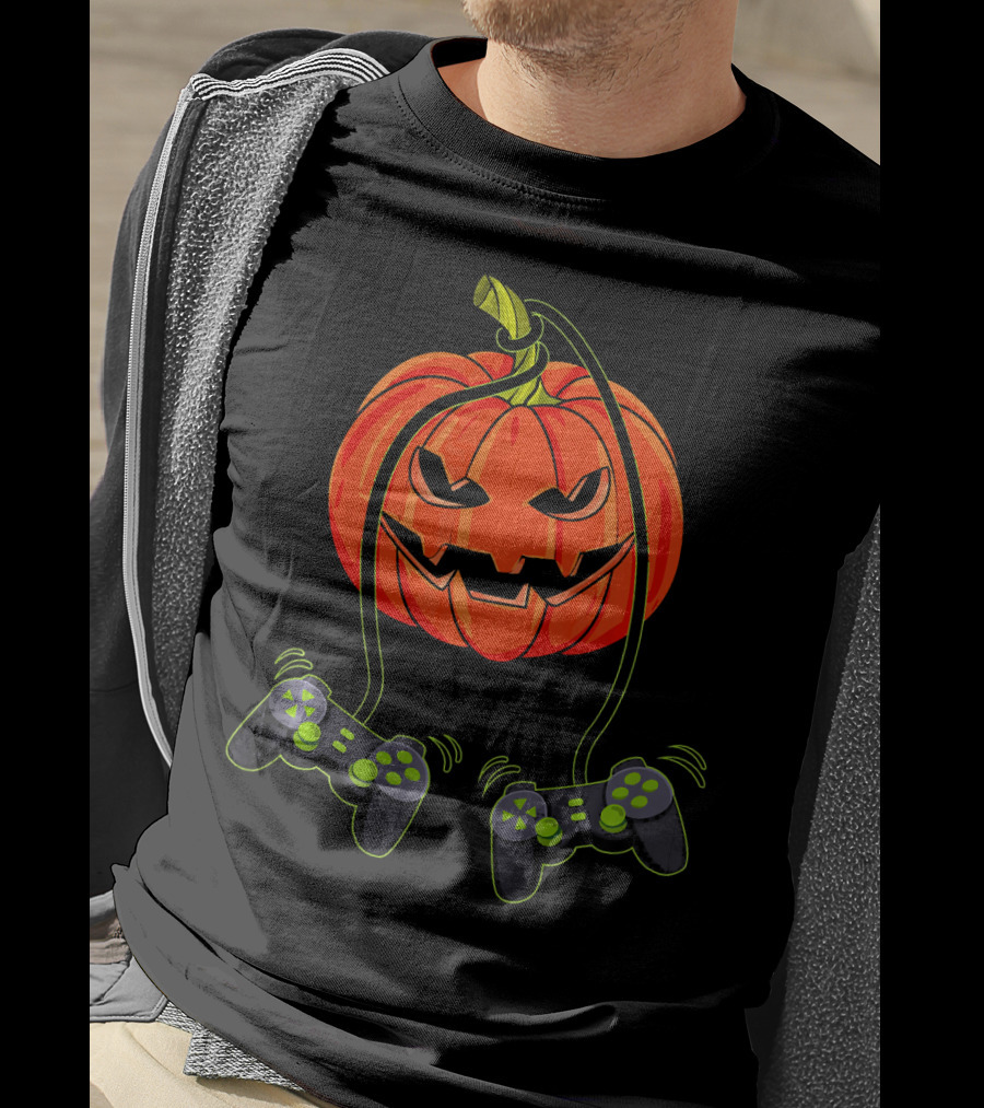 Jack O Lantern With Dual Video Game Controllers T-Shirt
