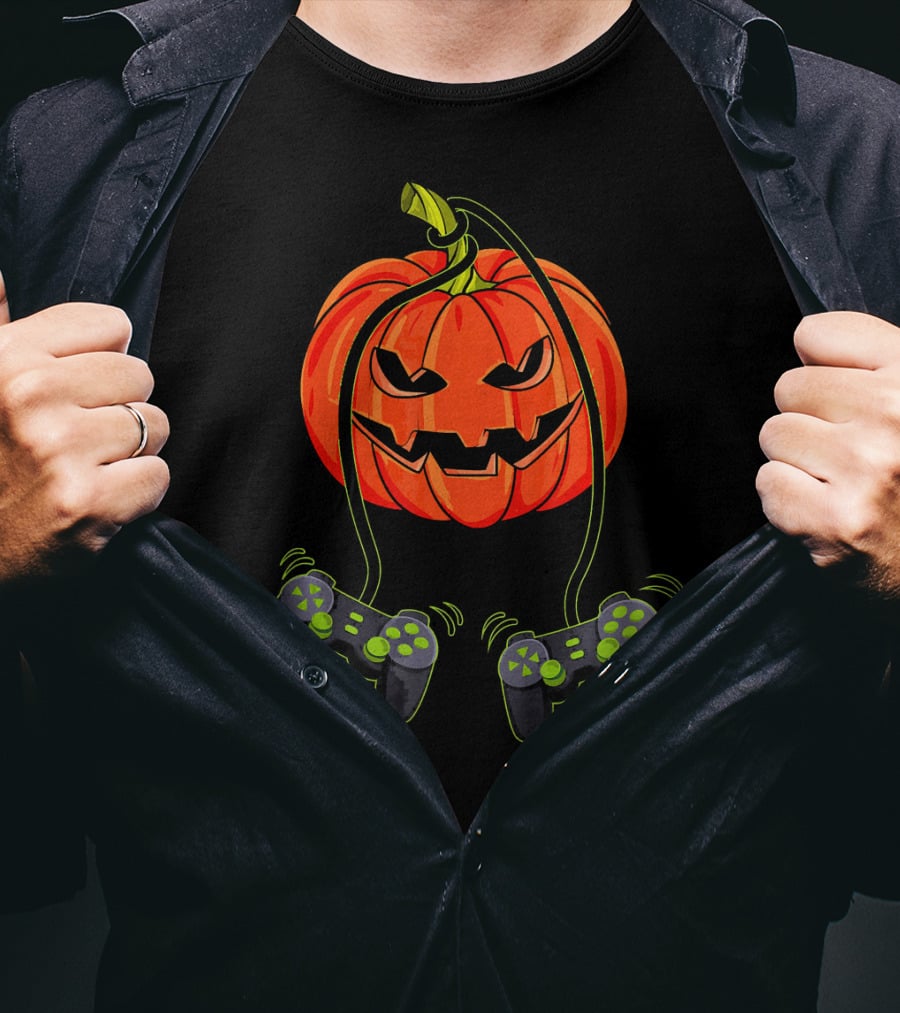 Jack O Lantern With Dual Video Game Controllers T-Shirt