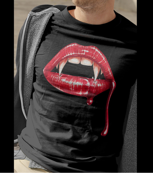 Awesome Vampire Fangs Lips With Blood Dripping Dracula T-Shirt