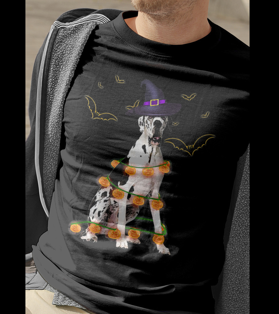 Halloween Great Dane Dog With Witch Hat And Pumpkin Lights Surrounded By Bats T-Shirt