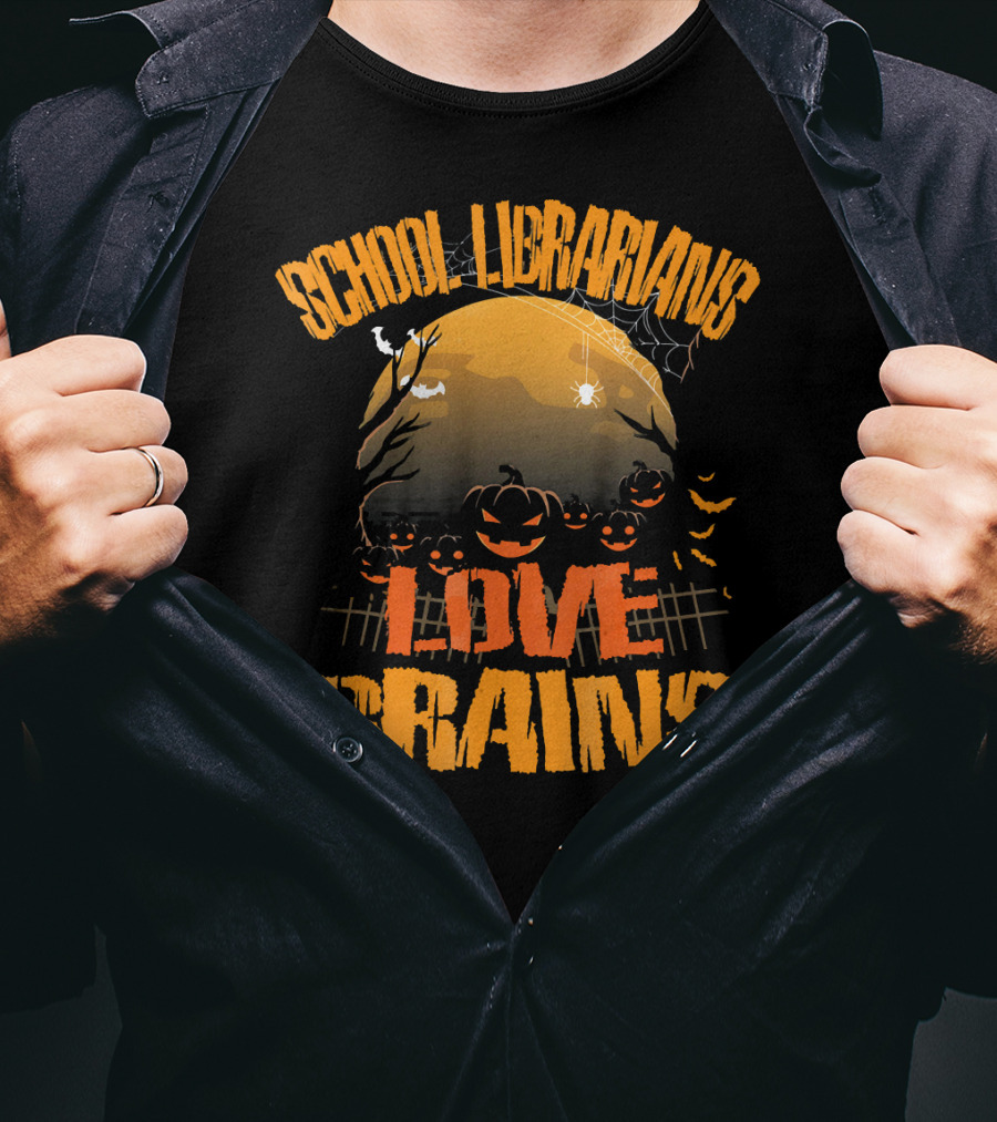 School Librarians Love Brains Halloween Pumpkins Spider Web Moon T-Shirt