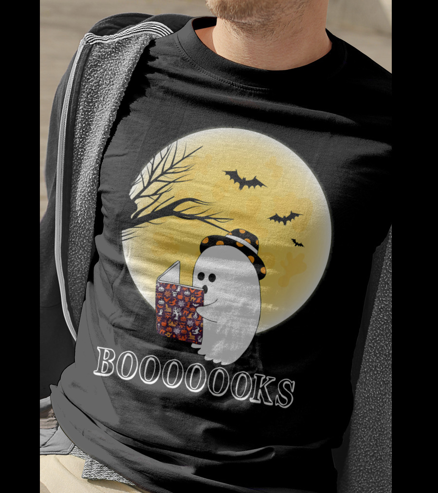 Booooooks Boo Ghost Reading Under The Full Moon Halloween T-Shirt