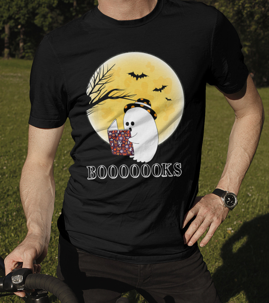 Booooooks Boo Ghost Reading Under The Full Moon Halloween T-Shirt