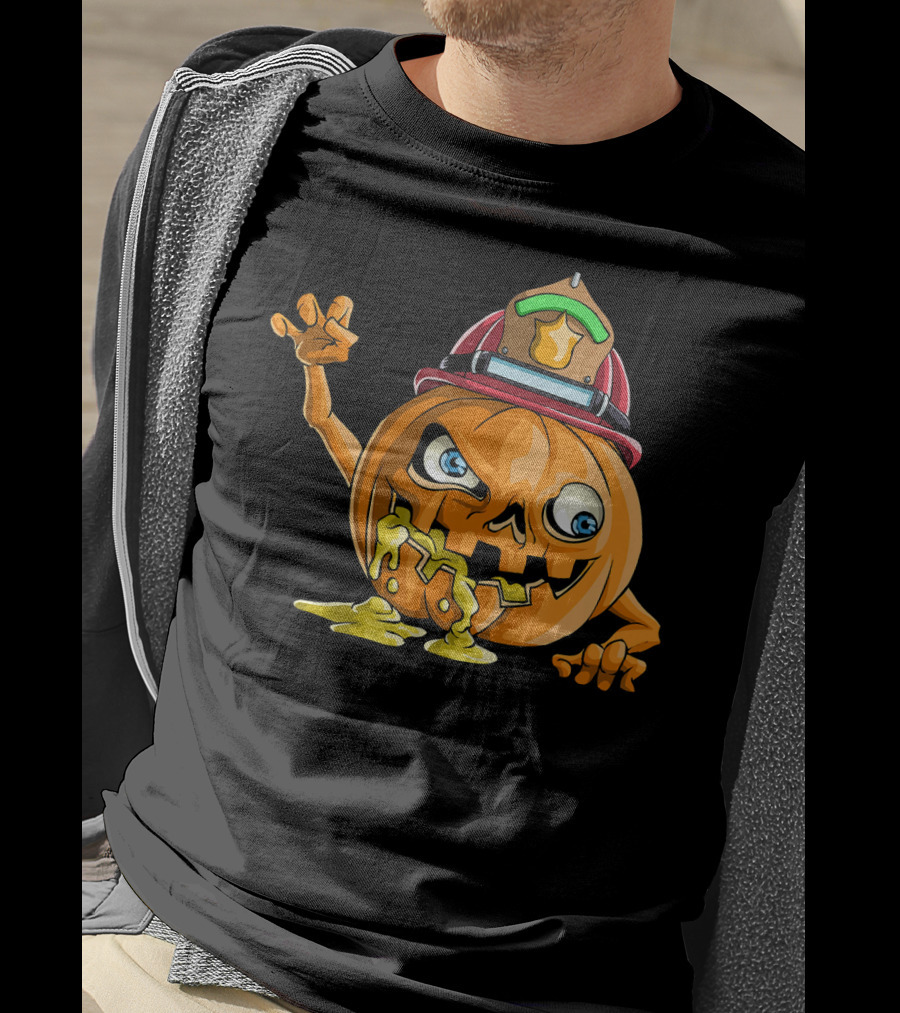 Zombie Pumpkin Firefighter Halloween Jack-O'-Lantern With Fireman's Helmet T-Shirt