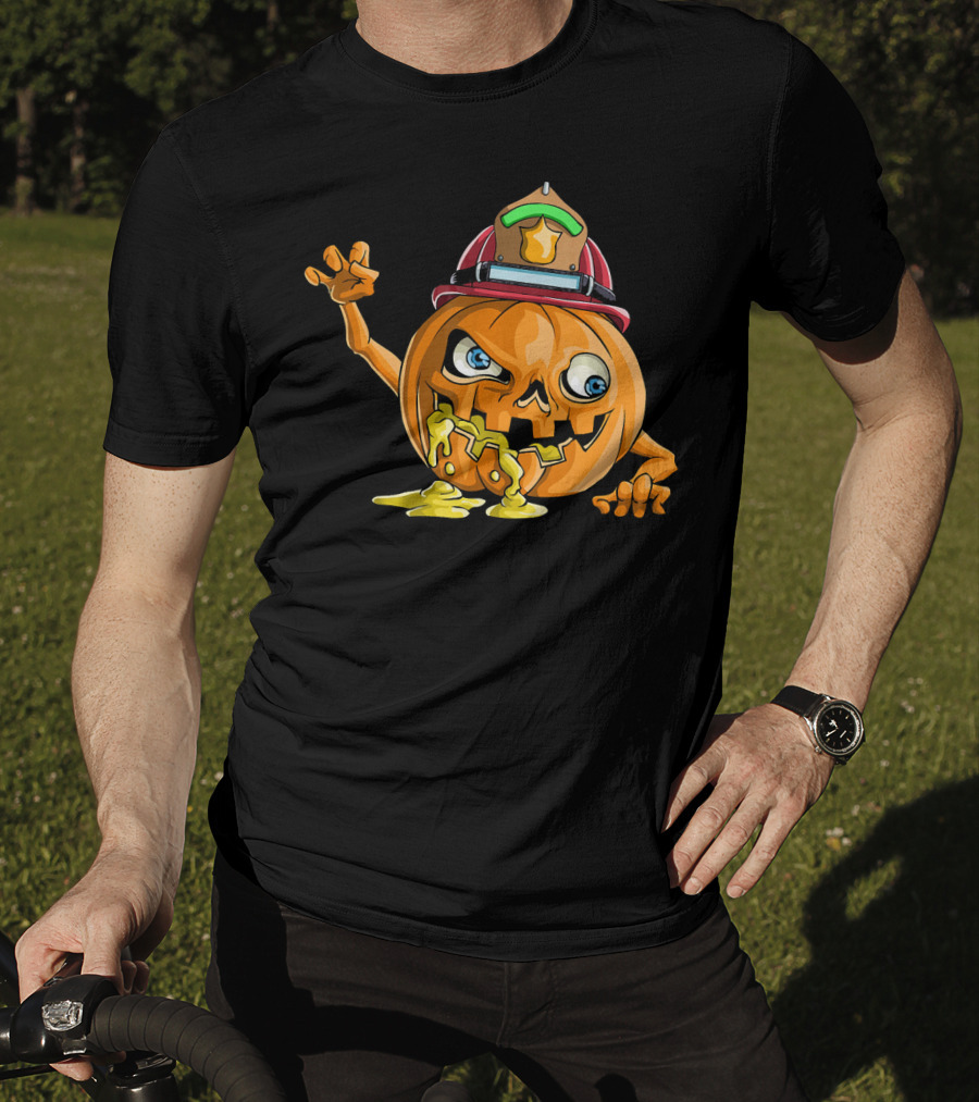 Zombie Pumpkin Firefighter Halloween Jack-O'-Lantern With Fireman's Helmet T-Shirt