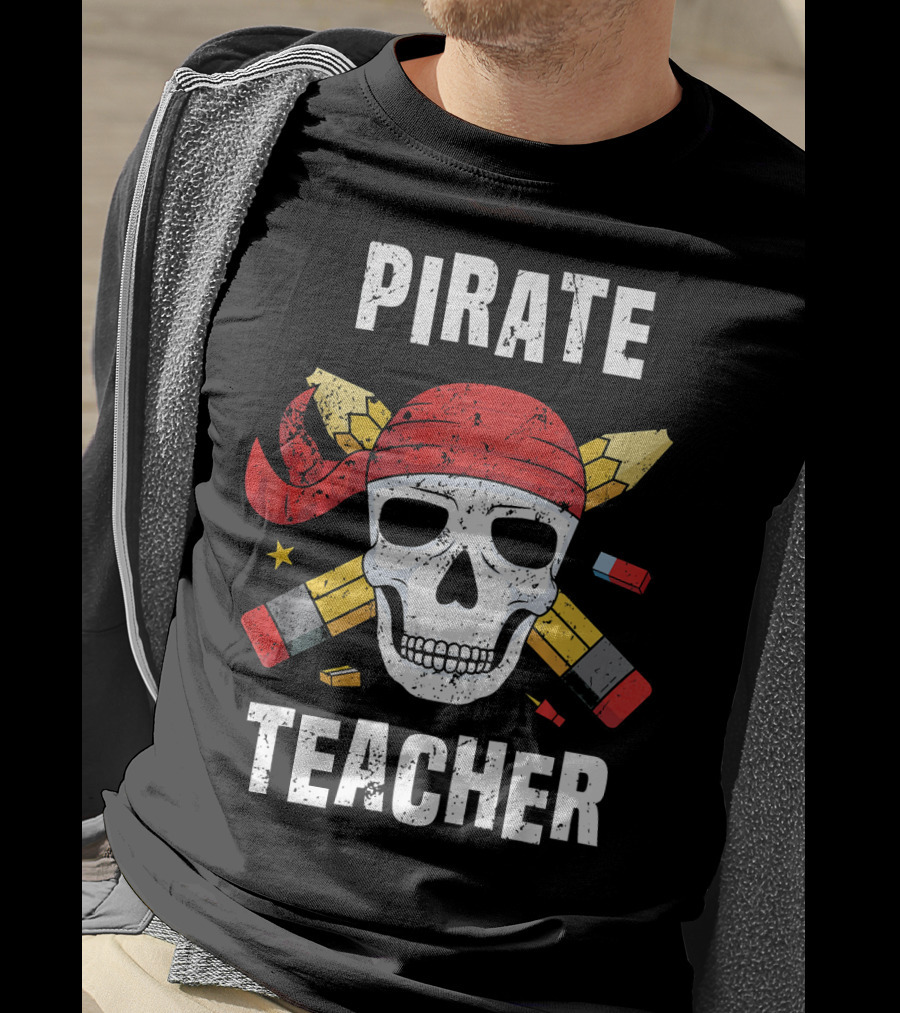 Pirate Teacher Skull With Pencils And Bandana T-Shirt