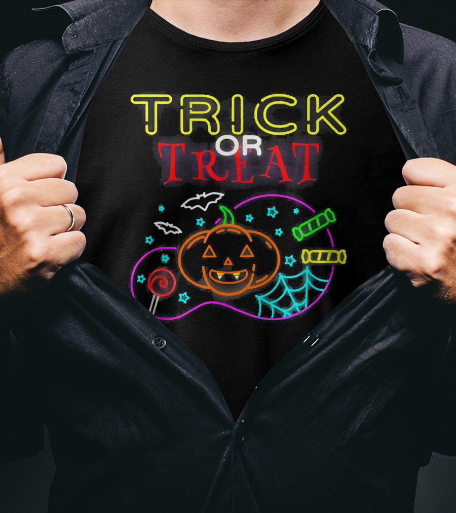 TRICK OR TREAT Scary Halloween Pumpkin Candy Bats Web Neon T-Shirt