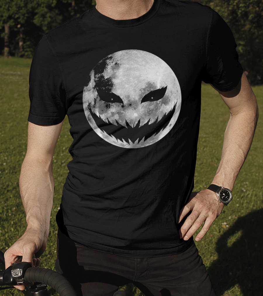 Jack O Lantern Scary Face On Moon Halloween T-Shirt