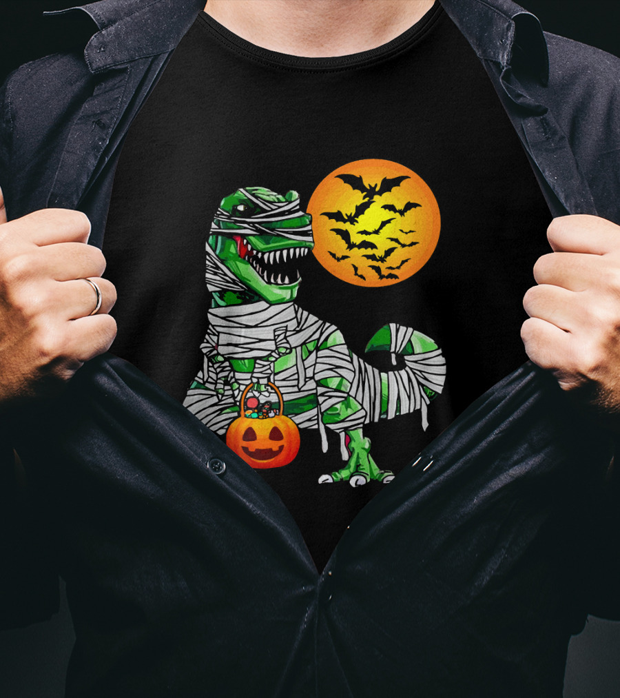 Tyrannosaurus Rex Dinosaur Mummy With Pumpkin And Bats Halloween Boy T-Shirt