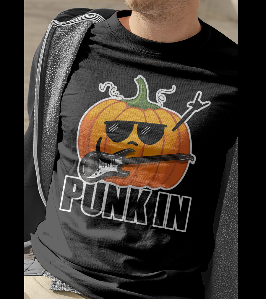 Punk In Halloween Funny Cool Pumpkin Punk Rock T-Shirt