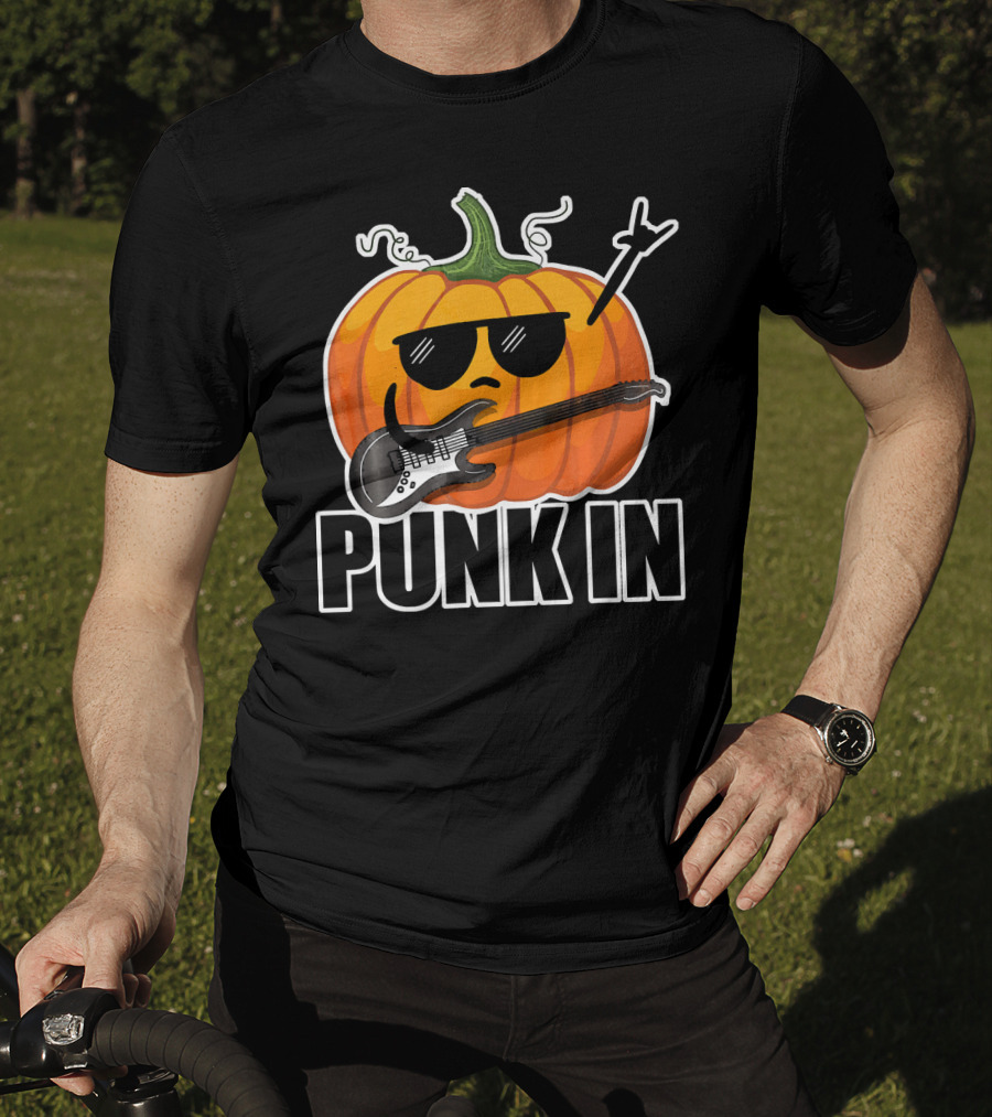 Punk In Halloween Funny Cool Pumpkin Punk Rock T-Shirt