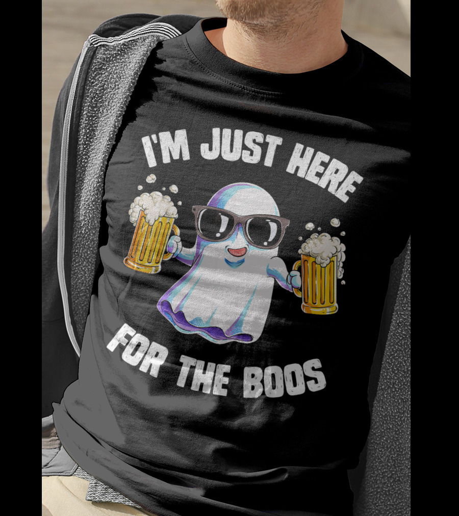 I'm Just Here For The Boos Ghost Holding Beer Mugs With Sunglasses T-Shirt