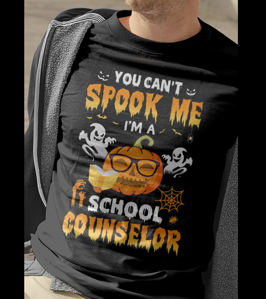 You Can't Spook Me I'm A School Counselor Halloween Pumpkin Ghosts Book Spiders T-Shirt