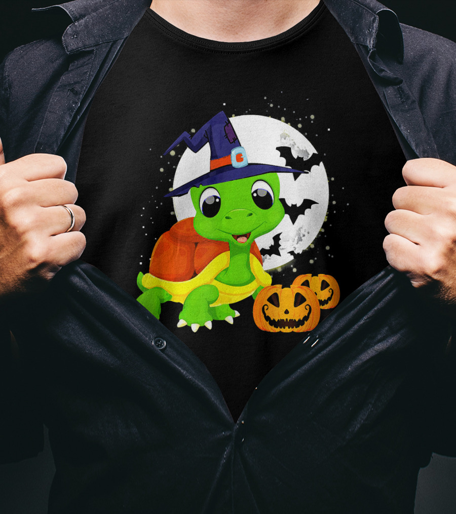 Turtle Witch Halloween Pumpkin Moon And Bats T-Shirt