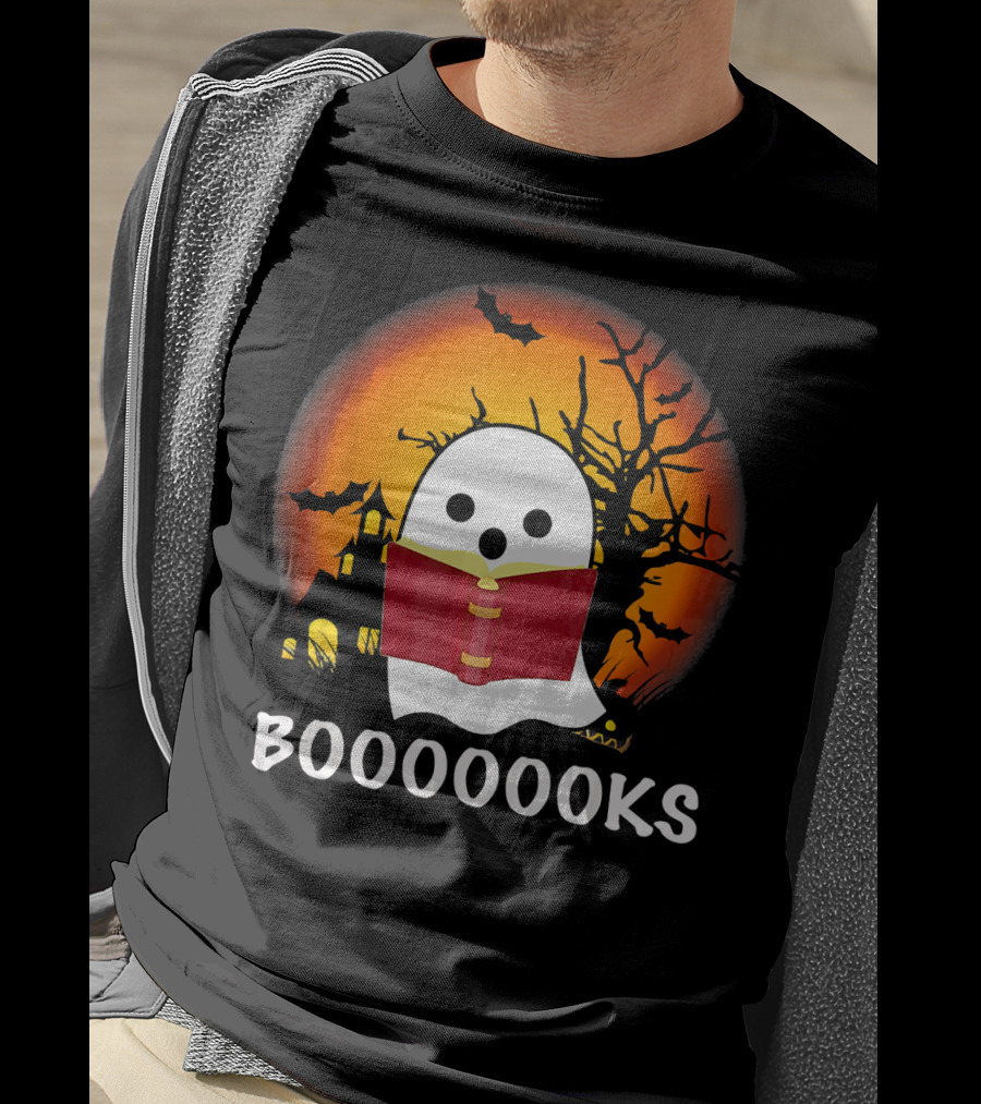 Boo Read Books Halloween Boooooooks Ghost With Red Book And Spooky Bats T-Shirt