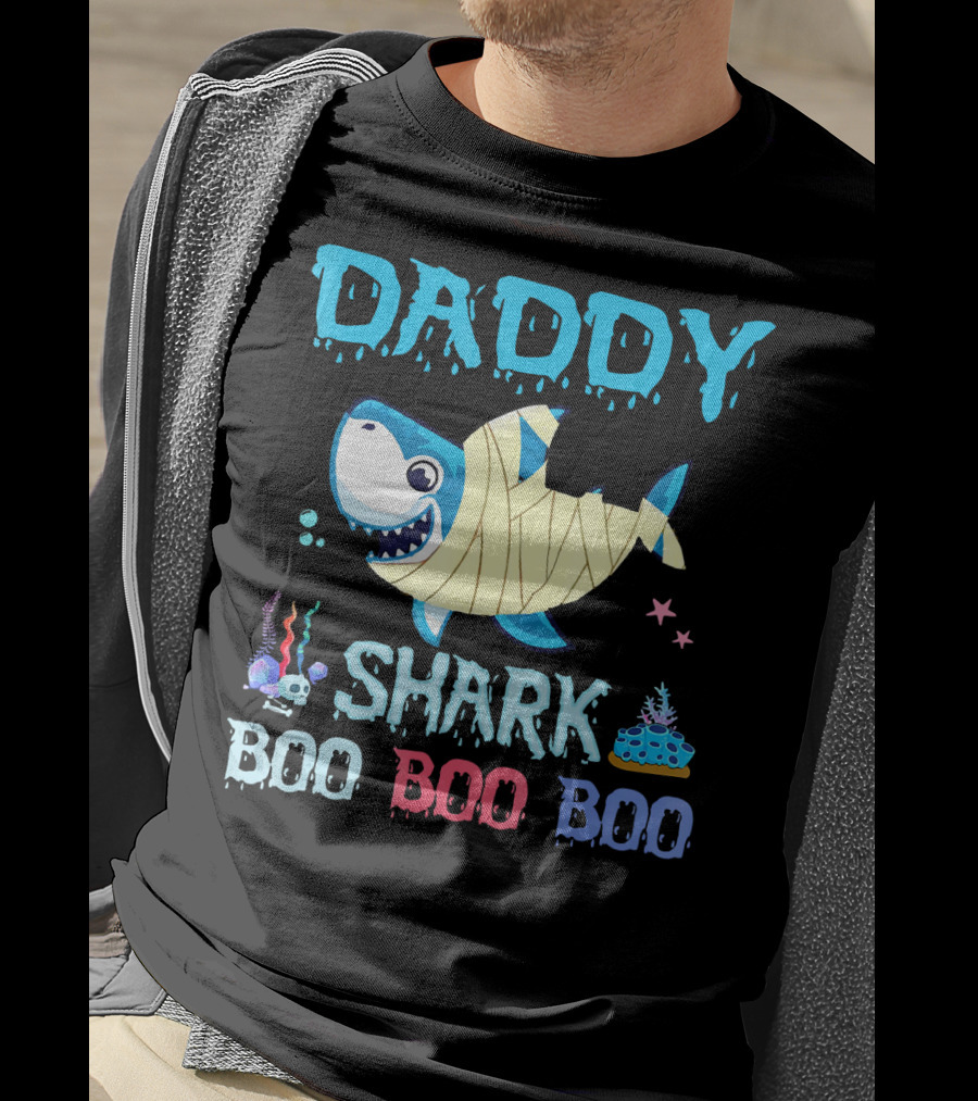 Daddy Shark Boo Boo Boo Halloween Costume Mummy Shark Underwater Party T-Shirt