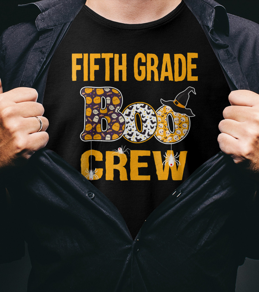 Fifth Grade Boo Crew Teacher Halloween Theme With Witch Hat And Spiders T-Shirt