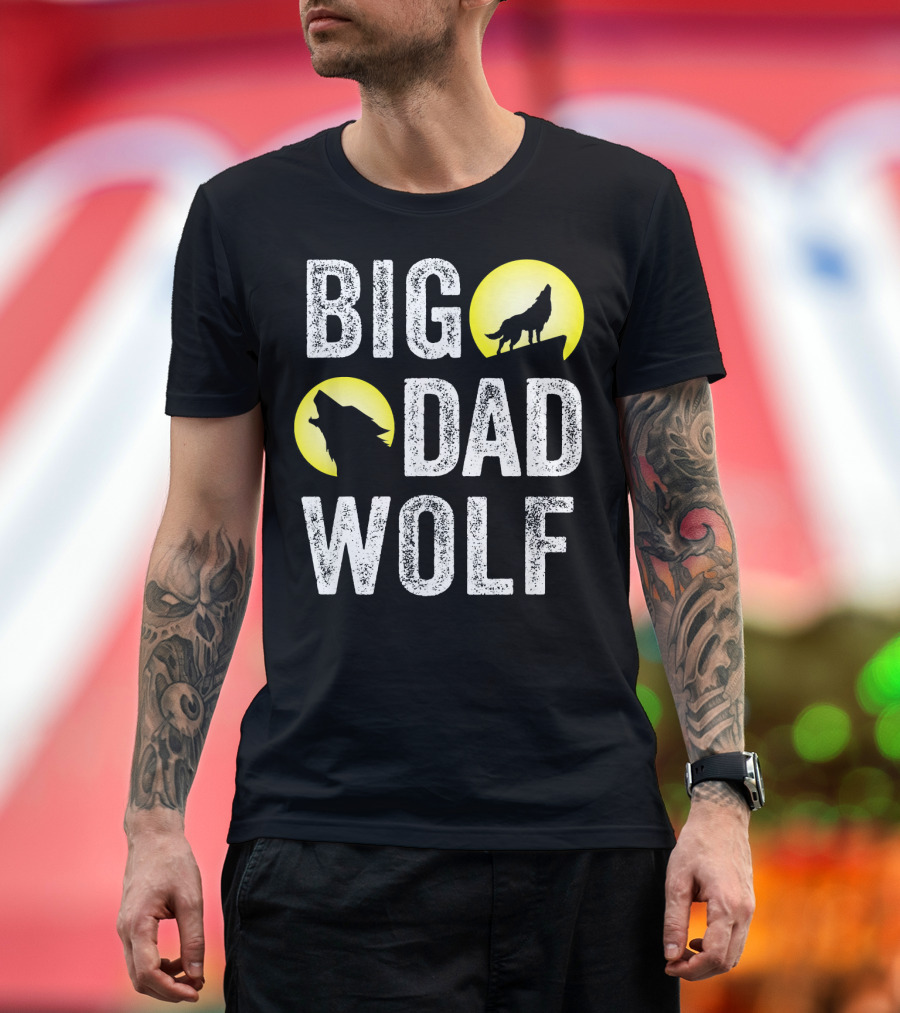 Big Dad Wolf Howling T-Shirt