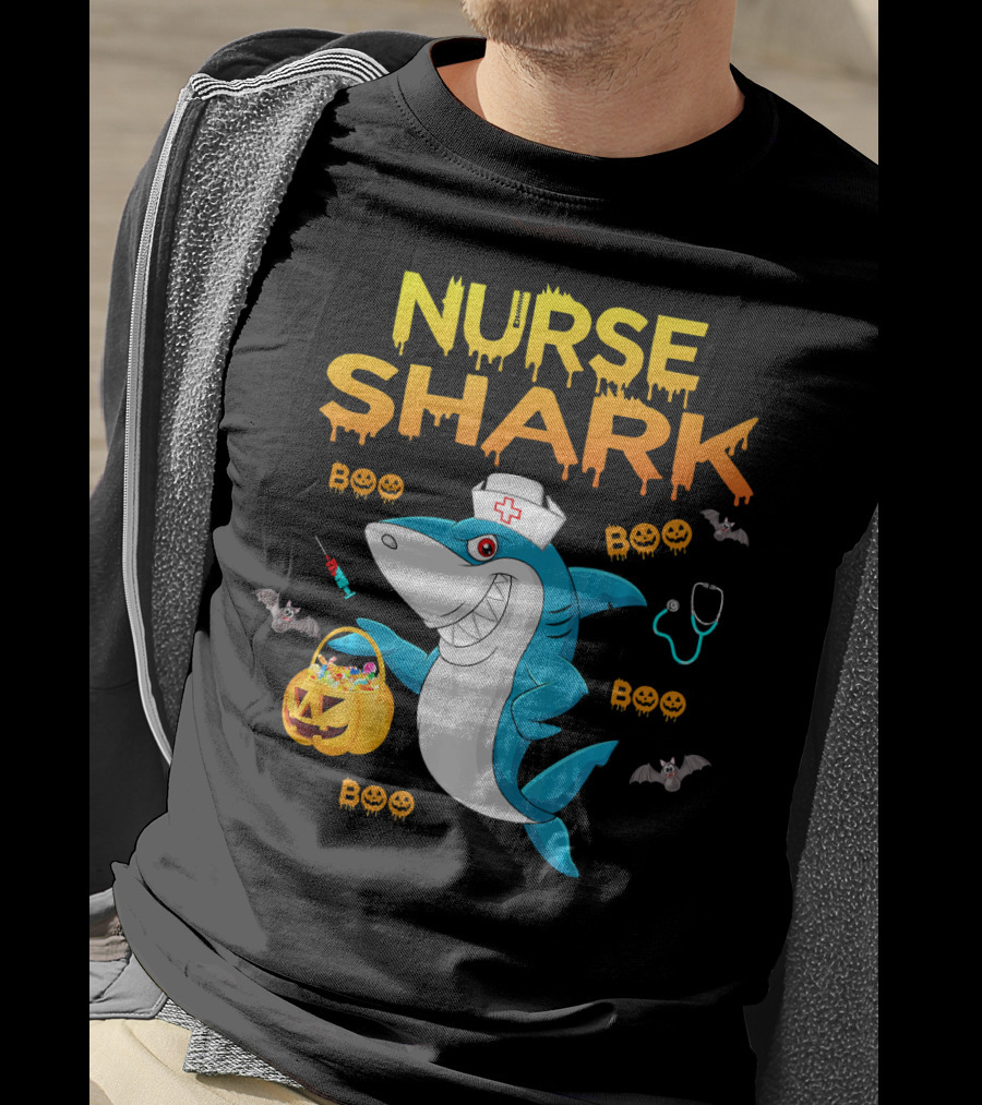 Nurse Shark Halloween Boo Pumpkin Bats Stethoscope T-Shirt