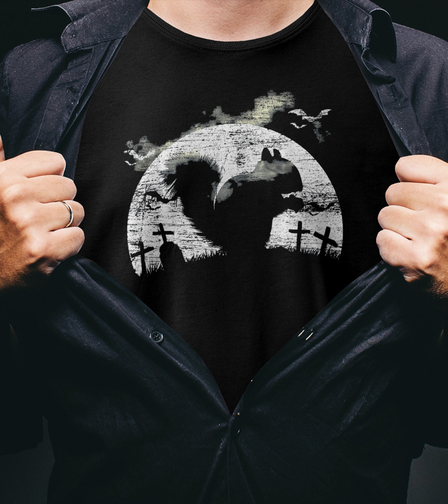 Halloween Squirrel Graveyard Silhouette With Full Moon And Bats T-Shirt