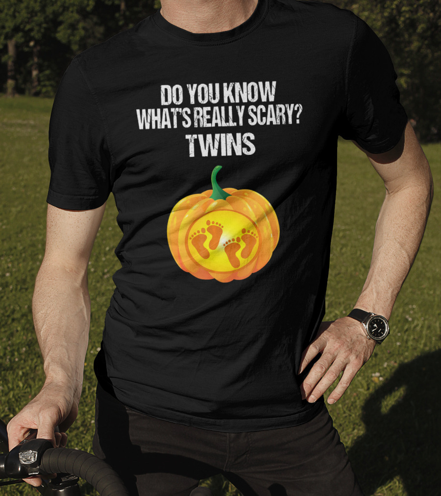 Do You Know What's Really Scary? Twins Pumpkin Belly Pregnancy Announcement T-Shirt
