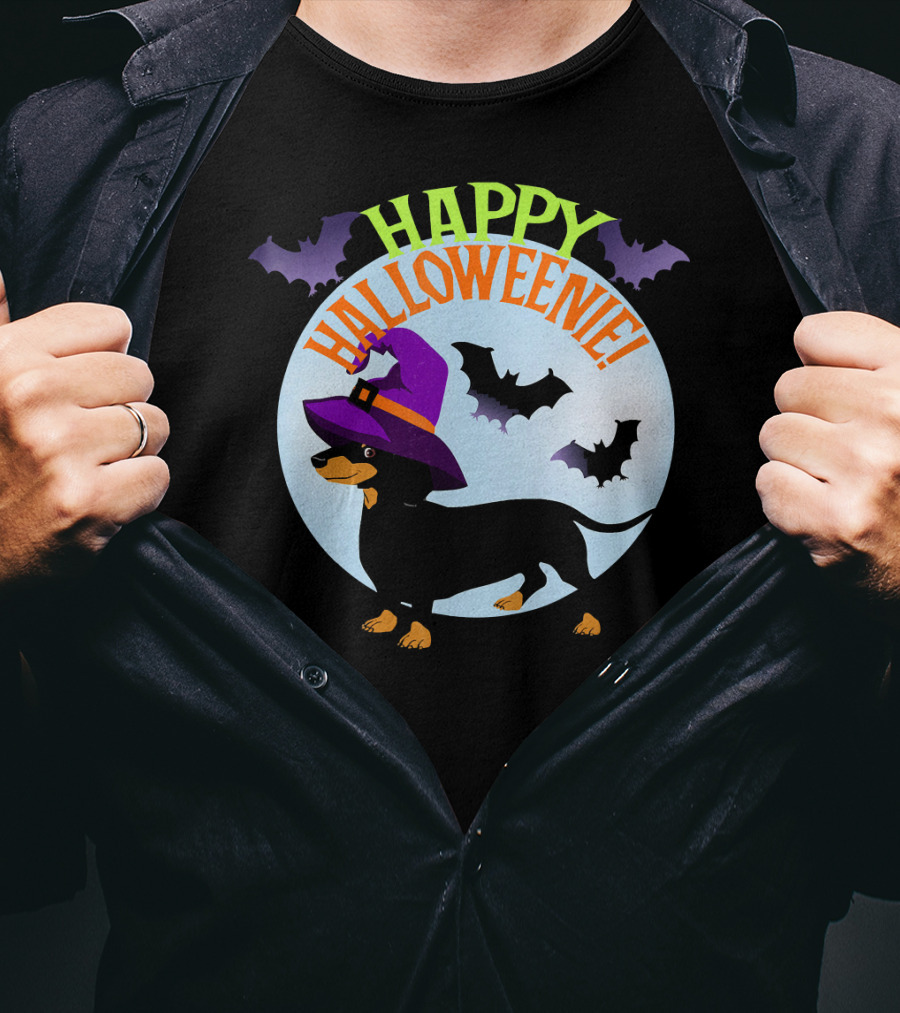 Happy Halloweenie Dachshund Wiener Dog Witch Hat Bats T-Shirt