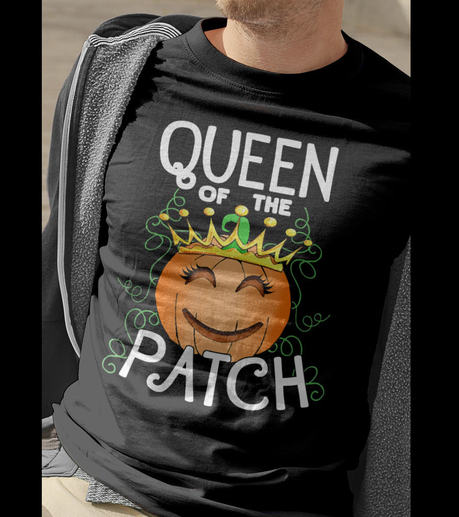 Queen Of The Patch Halloween Pumpkin T-Shirt